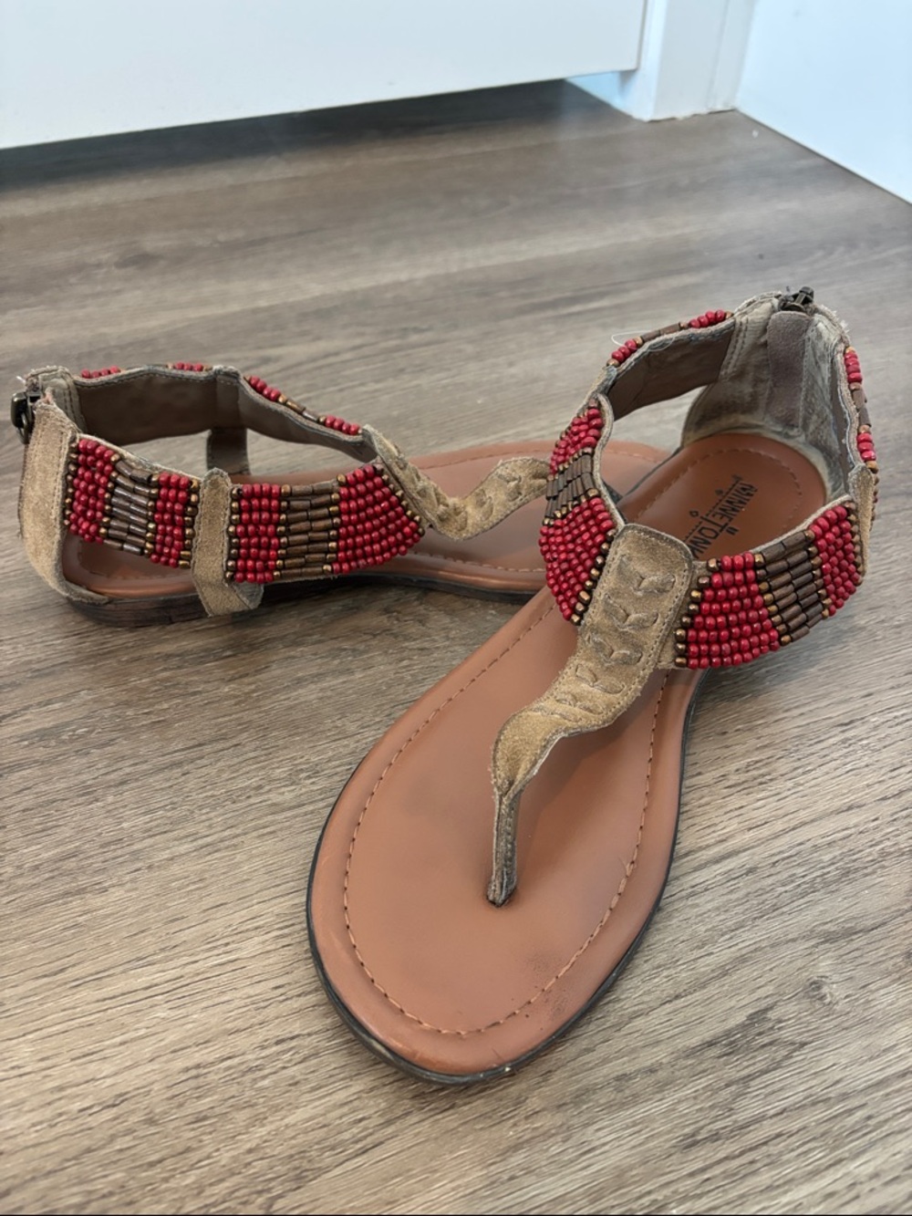 Minnetonka Ibiza Native Beaded Boho Gladiator T-strap Thong Sandals